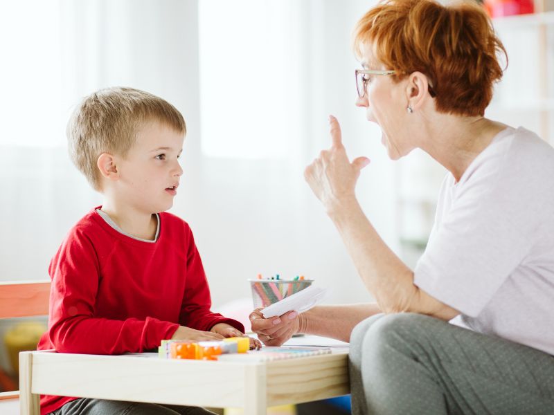 Atraso na fala infantil